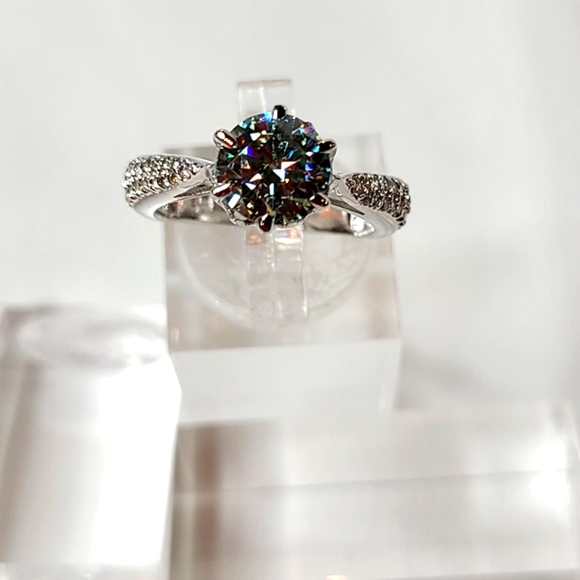 Moissanite Round Brilliant Solitare Ring